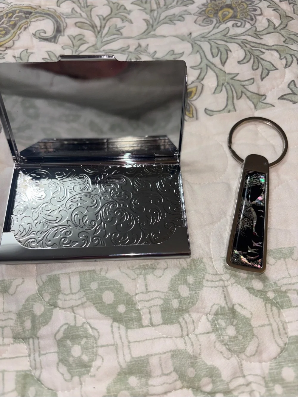contemporary Korean traditional lacquerware case (Najeonchilgi)